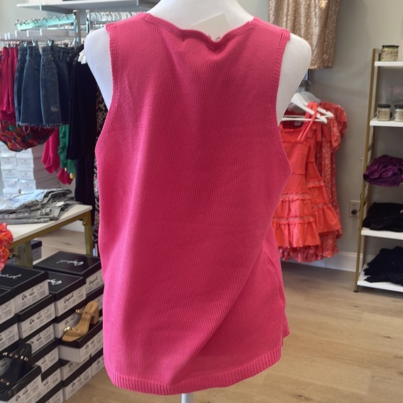 💗💗3/$30 Star Top ⭐️ - Picture 2 of 2